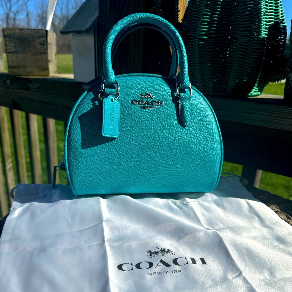 CUTE COACH BAG!!!! 💁🏼‍♀️